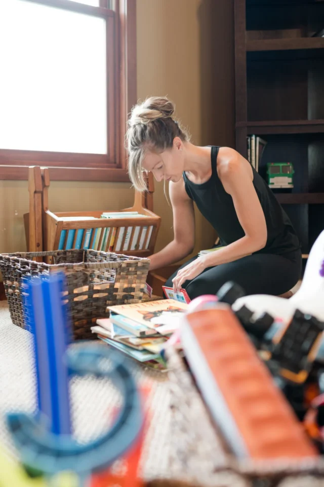 Tia Gulbranson at Be tidy Organizing in action